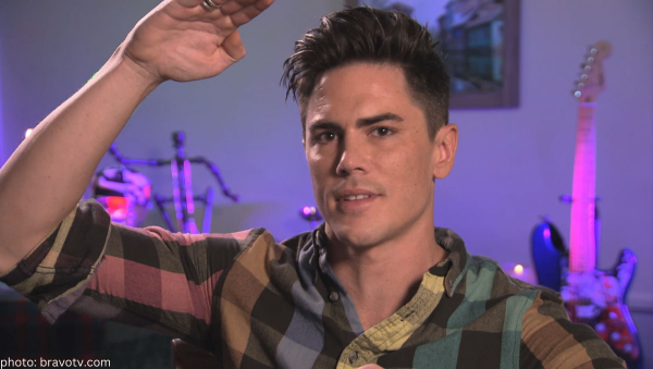 tom sandoval loves attention paparazzi celebrity smile narcissist vanderpump rules vpr scandoval bravo tv