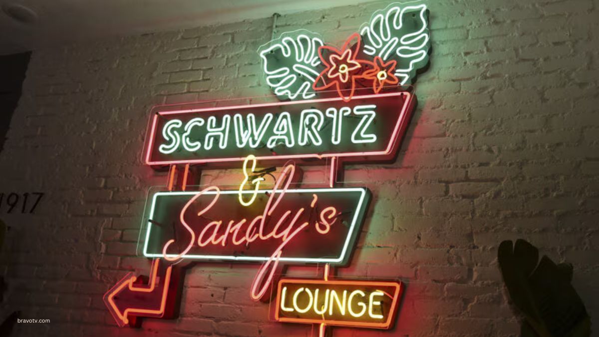 schwartz and sandys sign