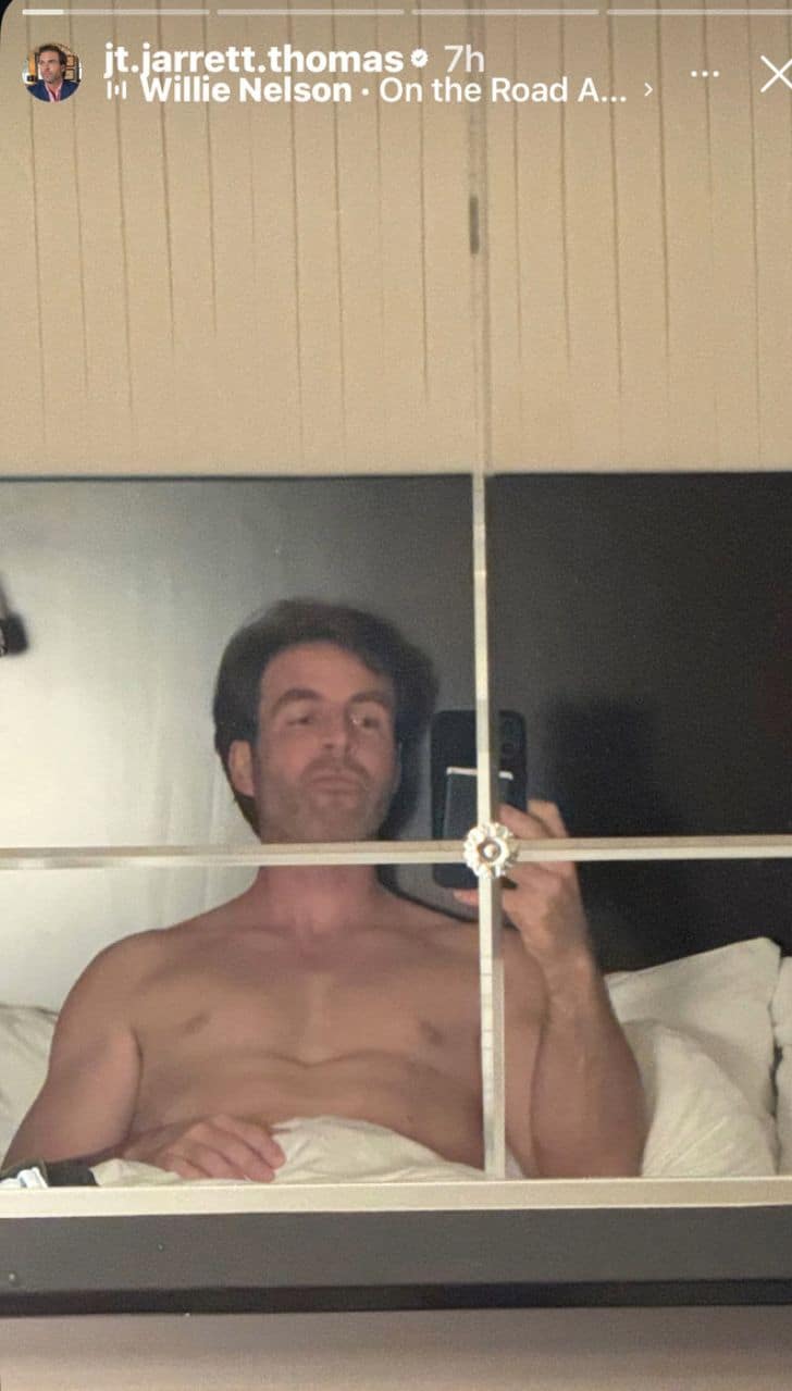 JT Thomas Gets Naked Wasted On InstagramJarrett ‘JT’ Thomas Gets Naked Wasted On His Instagram