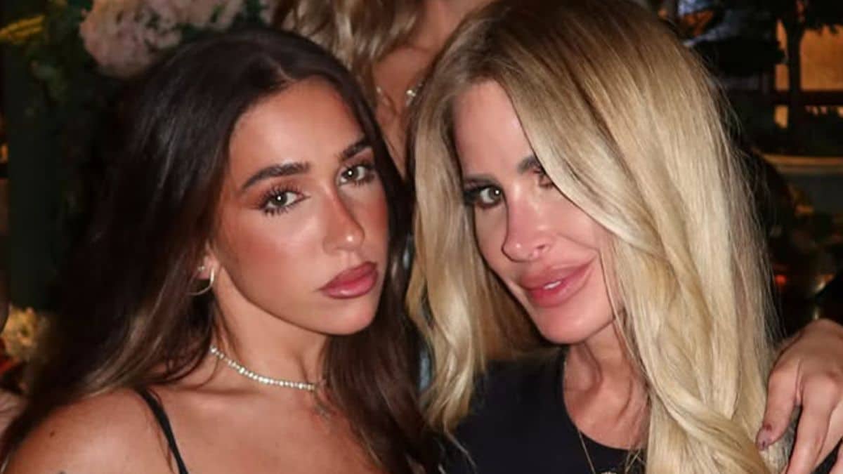 Ariana Biermann freckles