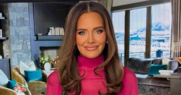 Meredith Marks wig shade rhoslc